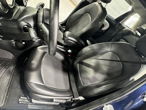 Used 2015 MINI Cooper 4-Door Hardtop FWD image 17