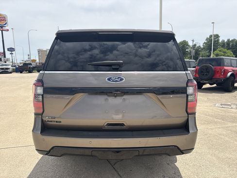 Used 2019 Ford Expedition Max Limited w/ Equipment Group 303A AWD/4WD image 4