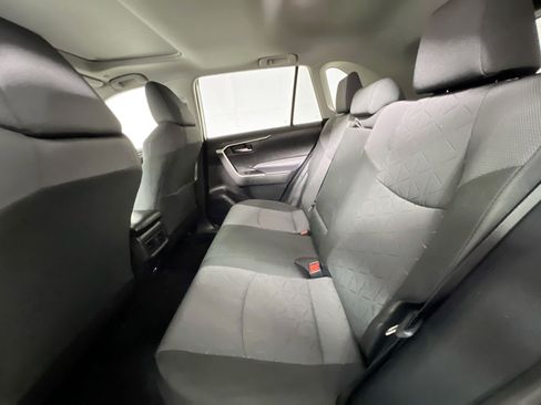 Used 2025 Toyota RAV4 XLE w/ Convenience Package FWD image 29