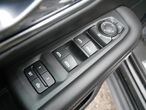 Used 2021 Chevrolet Tahoe LT image 13