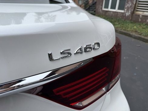 Used 2014 Lexus LS 460 image 32