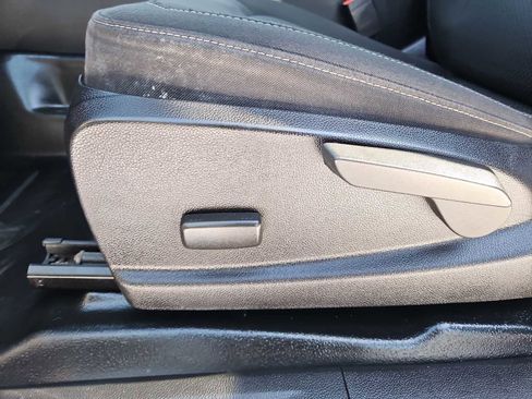 Used 2021 Chevrolet Colorado LT w/ Fleet Safety Package image 17