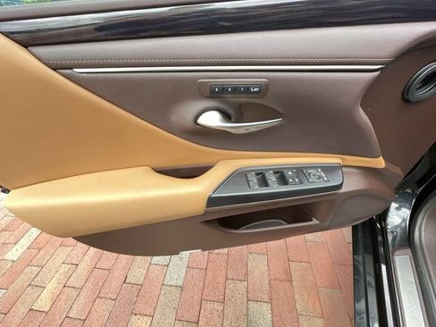 Used 2021 Lexus ES 350 w/ Premium Package FWD image 10