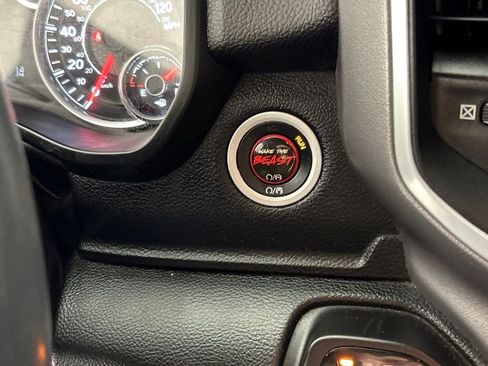 Used 2022 RAM 1500 Big Horn AWD/4WD image 28