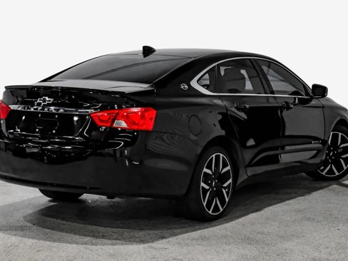 Used 2017 Chevrolet Impala LT FWD image 6