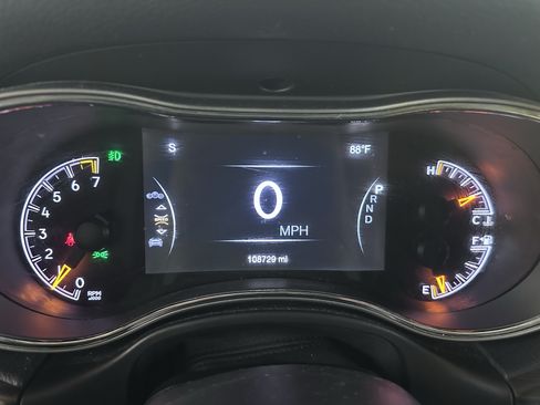 Used 2020 Jeep Grand Cherokee Altitude AWD/4WD image 53