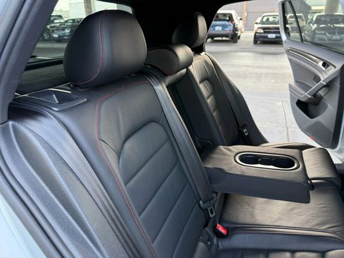 Used 2017 Volkswagen GTI SE image 20
