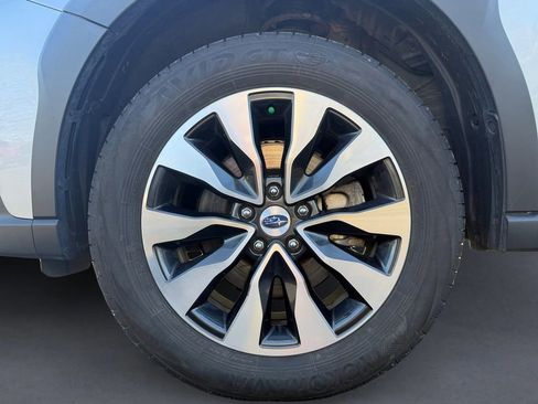 Used 2025 Subaru Outback Touring w/ Tech Package 3 AWD/4WD image 10
