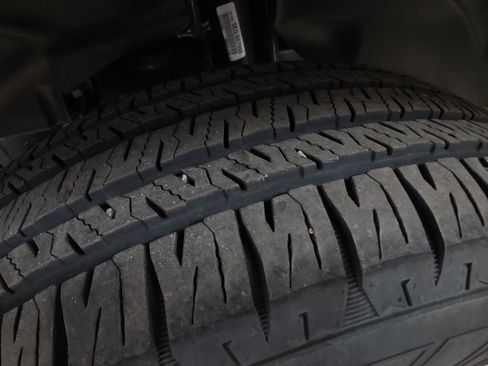 Certified 2025 Jeep Wrangler Unlimited Sahara w/ Safety Group AWD/4WD image 26