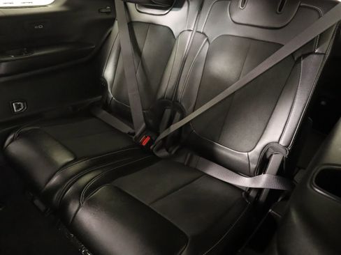 Used 2023 Jeep Grand Cherokee L Laredo image 12