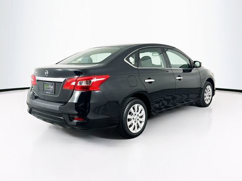 Used 2019 Nissan Sentra S image 9