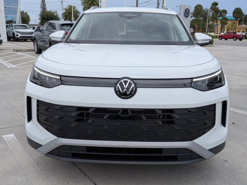 Used 2026 Volkswagen Tiguan S FWD image 8