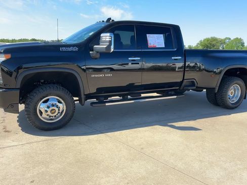 Used 2023 Chevrolet Silverado 3500 High Country w/ Snow Plow Prep/Camper Package AWD/4WD image 5
