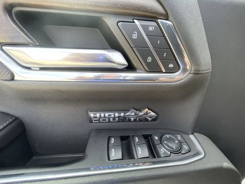 Used 2024 Chevrolet Silverado 1500 High Country AWD/4WD image 23
