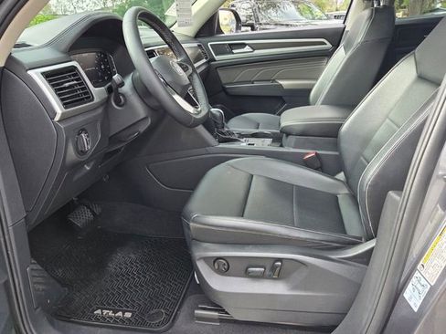 Used 2022 Volkswagen Atlas SE image 11