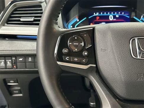 Used 2023 Honda Odyssey Touring image 17