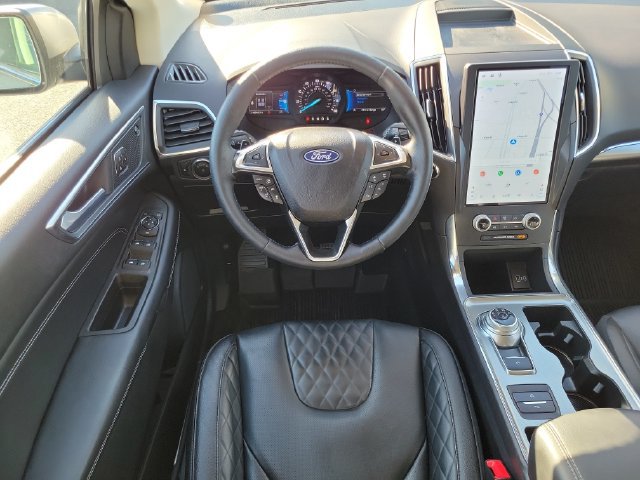 Certified 2024 Ford Edge Titanium w/ Equipment Group 301A AWD/4WD image 31