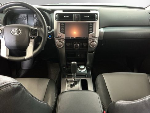 Certified 2022 Toyota 4Runner SR5 Premium w/ Moonroof Package AWD/4WD image 10