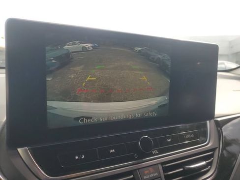 Used 2025 Nissan Altima 2.5 SR w/ SR Premium Package FWD image 22