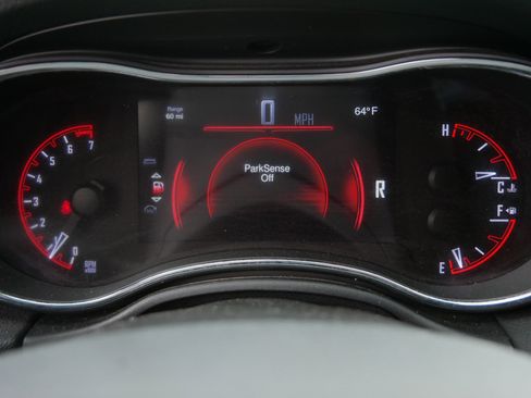 Used 2015 Dodge Durango SXT w/ Blacktop Package AWD/4WD image 32