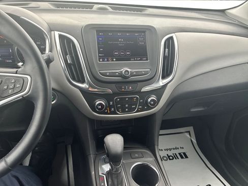 Used 2023 Chevrolet Equinox LT image 9