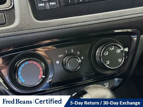 Used 2017 Honda HR-V LX image 16