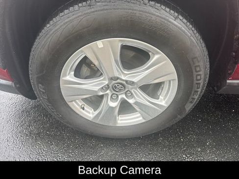 Used 2019 Toyota RAV4 LE w/ Carpet Mat Package AWD/4WD image 10