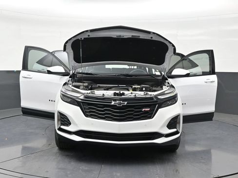 Used 2024 Chevrolet Equinox RS FWD image 32