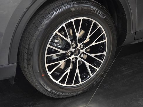 New 2026 Ford Escape SE w/ Class II Trailer Tow Package image 12