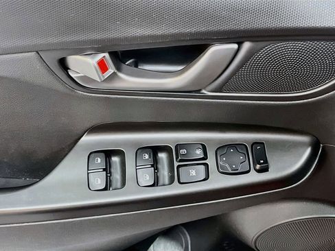 Used 2020 Hyundai Kona Ultimate AWD/4WD image 18