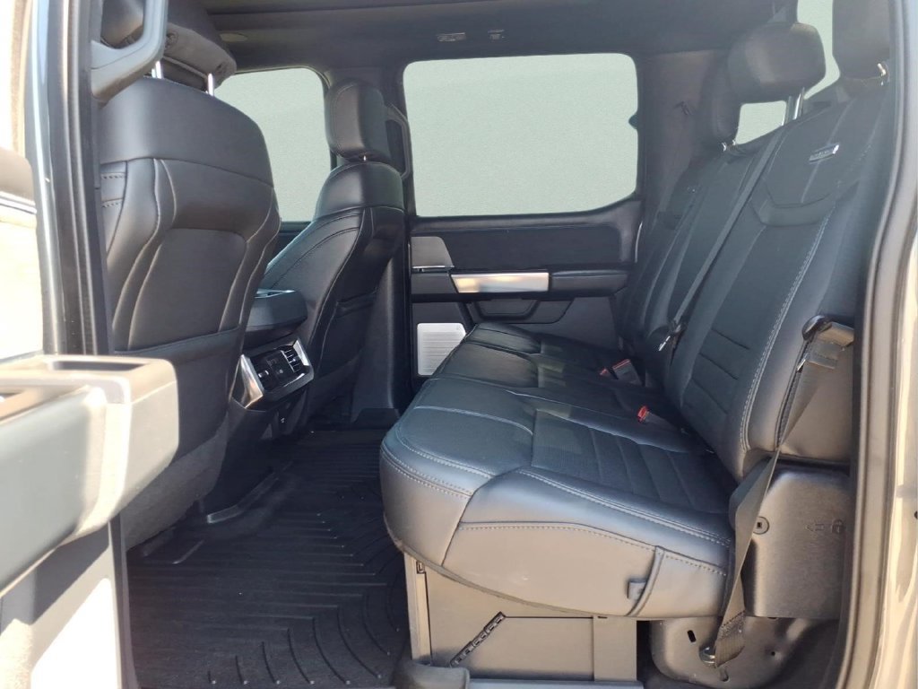 Used 2025 Ford F350 Platinum AWD/4WD image 18