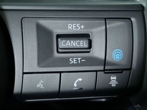 New 2025 Nissan Pathfinder SV image 24