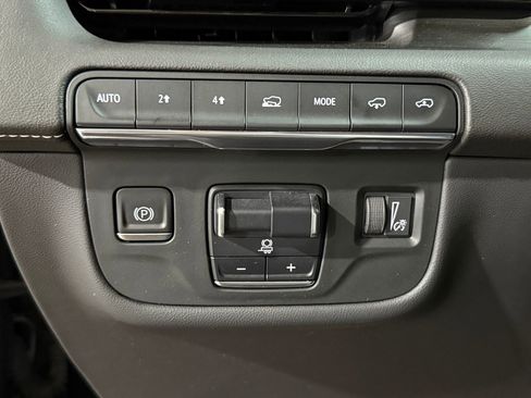 Used 2021 Cadillac Escalade Sport w/ Driver Assist Tech Package image 28