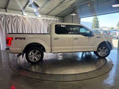 Used 2017 Ford F150 Platinum w/ Equipment Group 701A Luxury AWD/4WD image 3