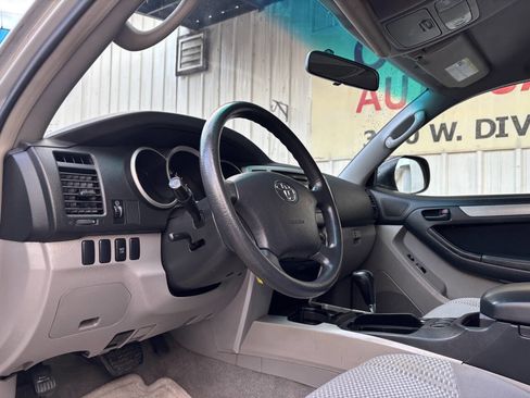 Used 2007 Toyota 4Runner SR5 image 12