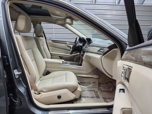 Used 2016 Mercedes-Benz E 350 Sedan image 14