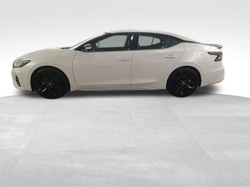 Used 2020 Nissan Maxima SR w/ Sport Mat Group FWD image 5
