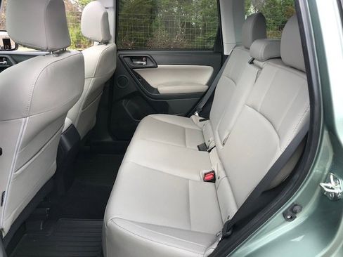 Used 2017 Subaru Forester 2.5i Limited image 7