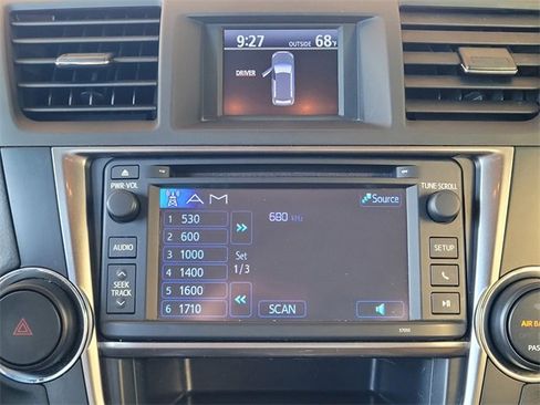 Used 2013 Toyota Highlander FWD image 24
