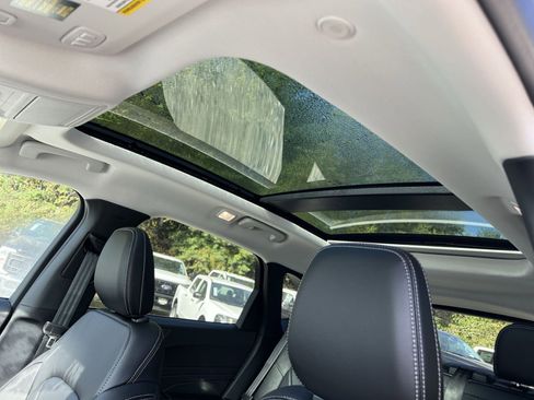 New 2026 Ford Escape SE w/ PHEV Premium Package image 24