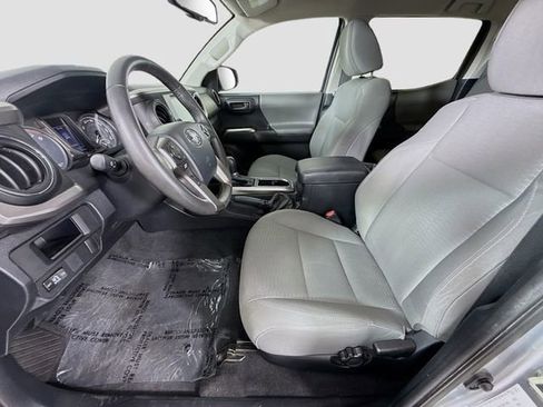 Certified 2017 Toyota Tacoma SR5 w/ Tow Package RWD image 19