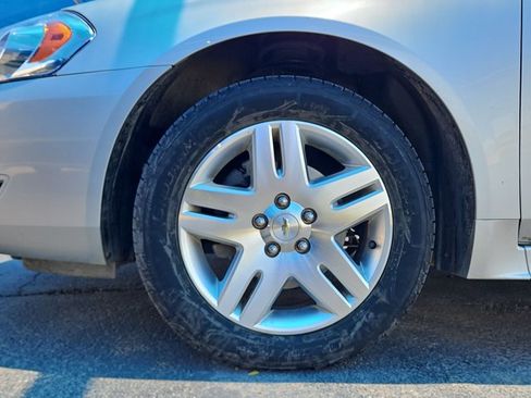 Used 2013 Chevrolet Impala LT FWD image 22