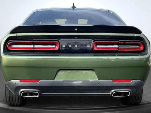 Used 2018 Dodge Challenger SXT Plus RWD image 4