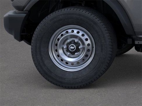 New 2025 Ford Bronco 4-Door image 21