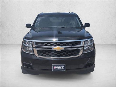 Used 2016 Chevrolet Suburban LS RWD image 2