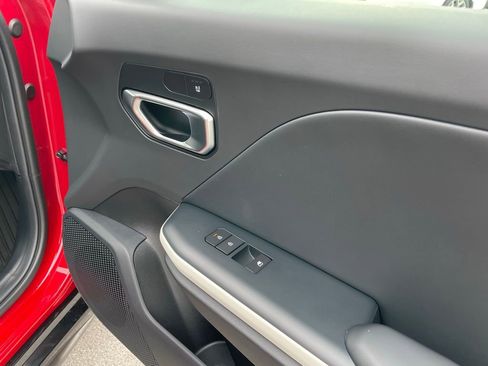 New 2025 Kia K4 GT-Line w/ GT-Line Sunroof Package image 31