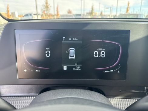 Used 2023 Kia Sportage LX image 17