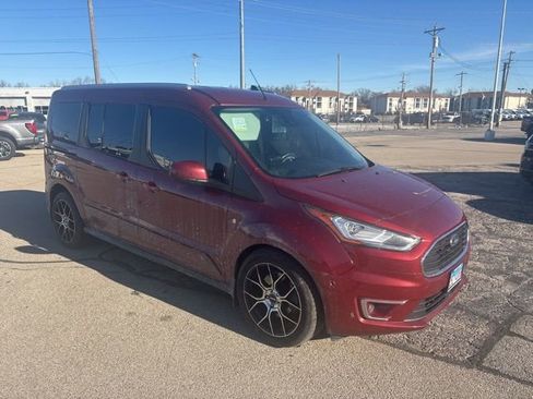 Used 2019 Ford Transit Connect Titanium w/ Trailer Tow Package image 15