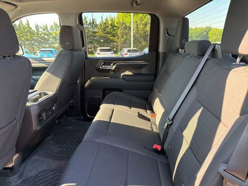 Used 2024 Chevrolet Silverado 1500 RST AWD/4WD image 7