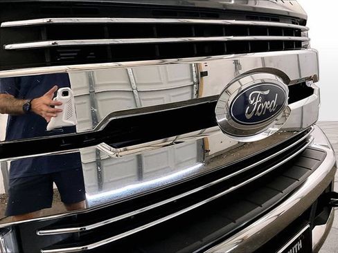Used 2019 Ford F250 Lariat w/ Lariat Value Package AWD/4WD image 29